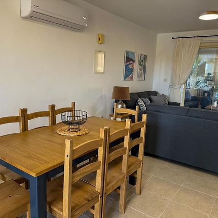 Royal-Seacrest Oasis, Pool-Side Διαμέρισμα Πάφος Εξωτερικό φωτογραφία