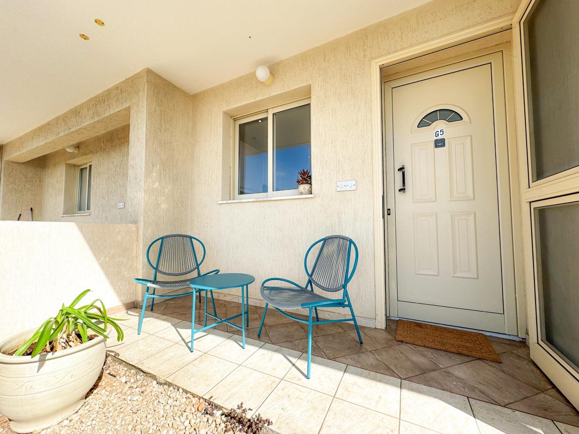 Royal-Seacrest Oasis, Pool-Side Διαμέρισμα Πάφος Εξωτερικό φωτογραφία