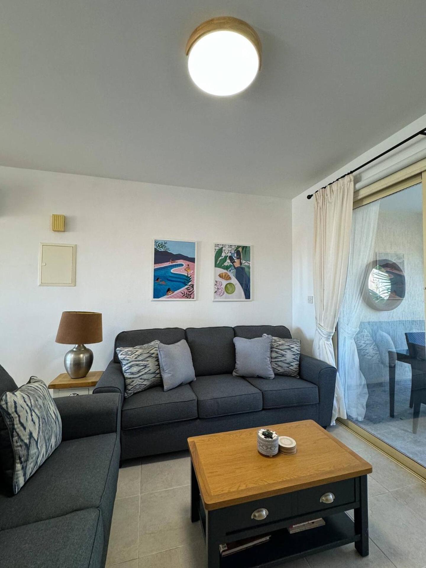 Royal-Seacrest Oasis, Pool-Side Διαμέρισμα Πάφος Εξωτερικό φωτογραφία